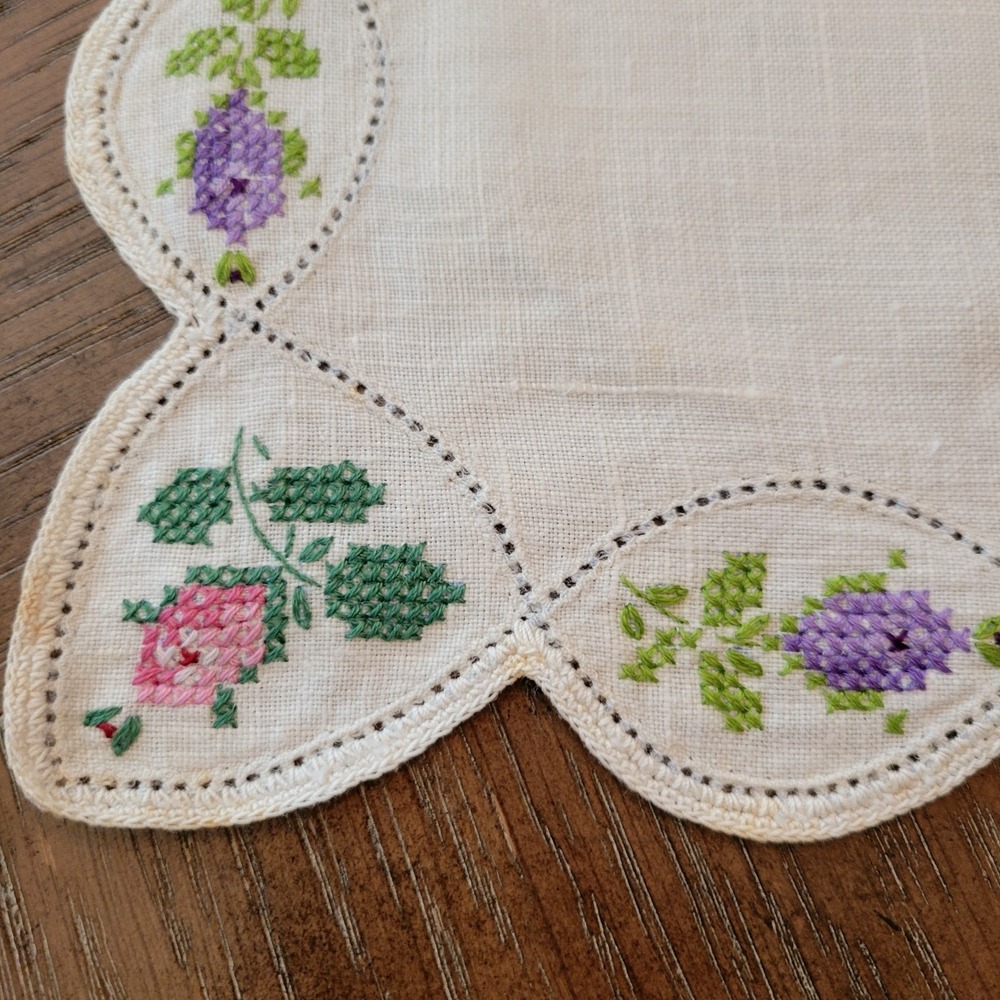 Vintage Linen Floral Cross stitch Luncheon Placemats And Napkins 3 Sets